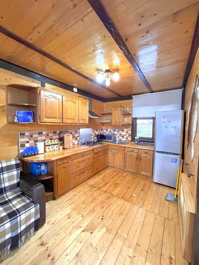Котедж Chalet Adriana บูโคเวล ภายนอก รูปภาพ