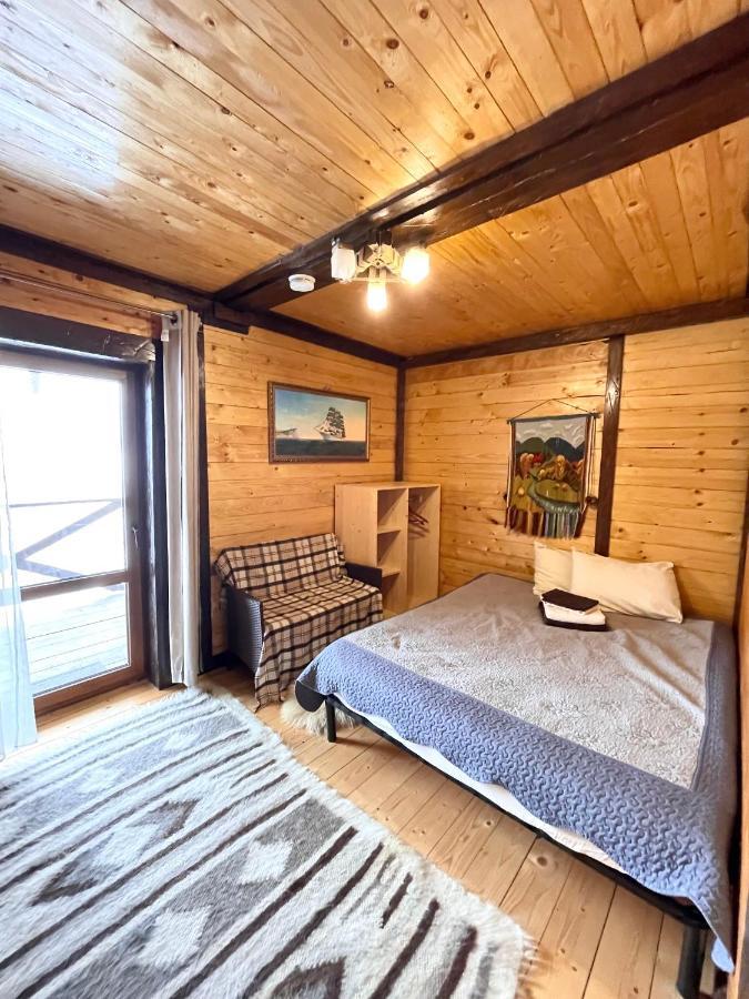 Котедж Chalet Adriana บูโคเวล ภายนอก รูปภาพ