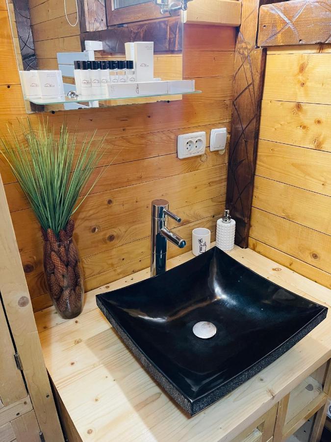 Котедж Chalet Adriana บูโคเวล ภายนอก รูปภาพ